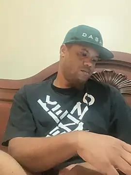 Iced_cloudz's cam snapshot