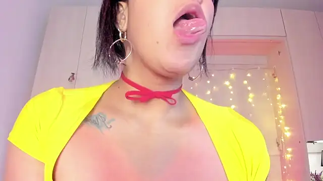 VickyRuiz_'s cam snapshot