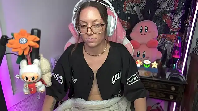 SpaceCowWhore's cam snapshot