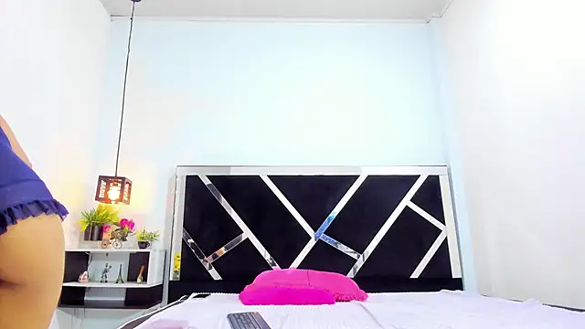 iisabella_noa's cam snapshot