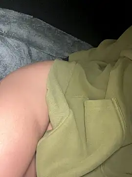 linh-li's cam snapshot