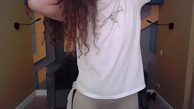 EllaLong live sex cam