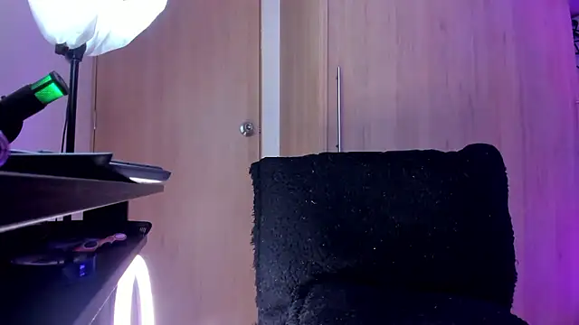 Damianwhite live sex cam