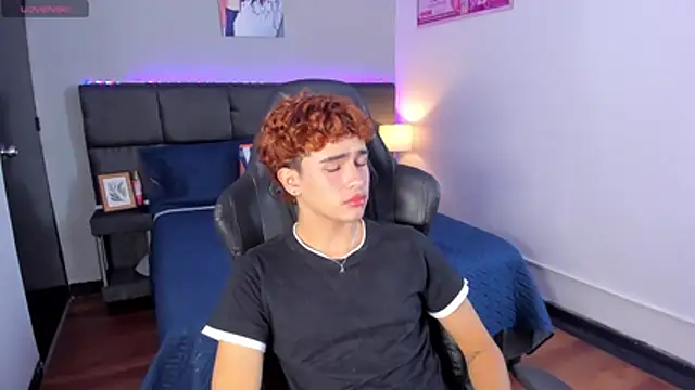 Aiiden_15 live sex cam