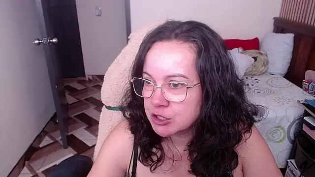 Sonialorens_'s cam snapshot