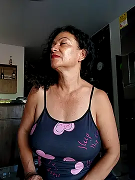 Friendly_2024's cam snapshot