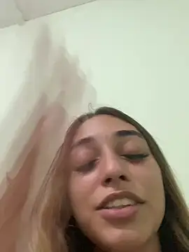 loirinhaaa live sex cam