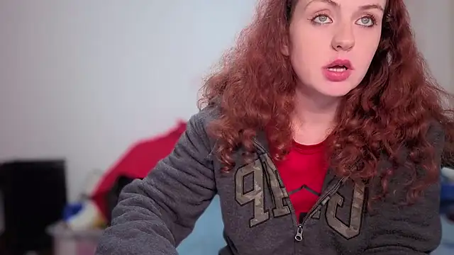 ENGLISHEMILY_69's cam snapshot