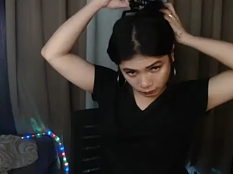 Kisses-For-You live sex cam