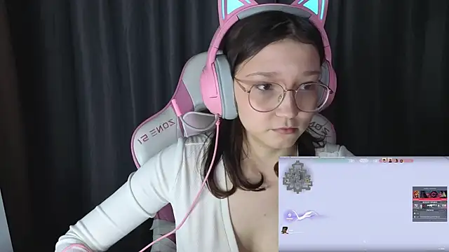 Pink-Aura-'s cam snapshot