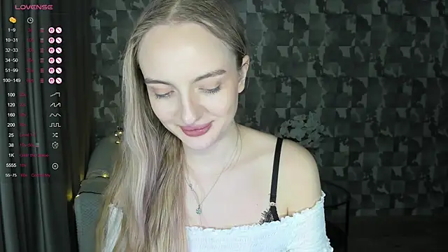 A_delina's cam snapshot