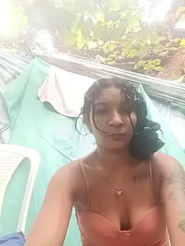 chikivivi-'s cam snapshot