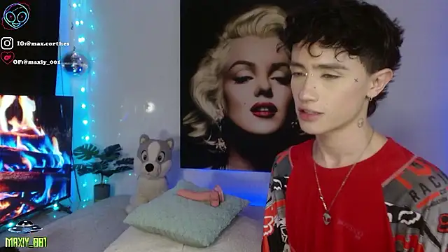 maxiy_001 live sex cam
