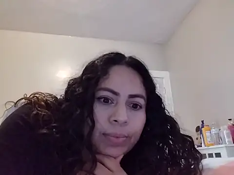 _Zhamira's cam snapshot