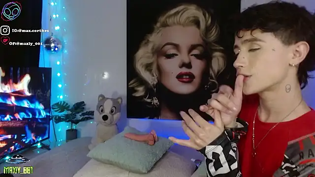 maxiy_001 live sex cam