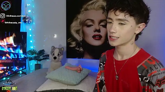 maxiy_001 live sex cam