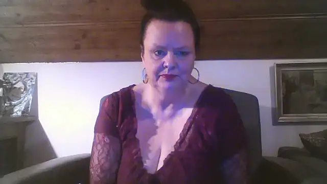 TiffanyMature live sex cam