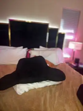 KarissaChantelle live sex cam