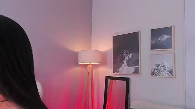 Tiffany_Low's cam snapshot