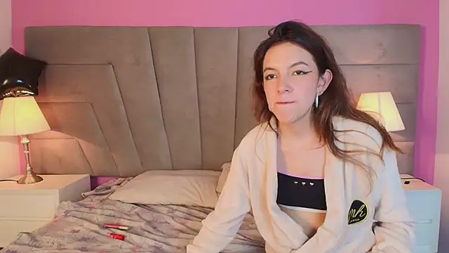 kittyblooms's cam snapshot