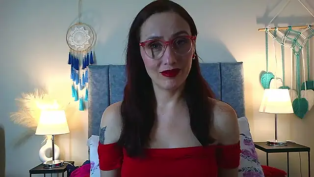 IberianMoonMK live sex cam