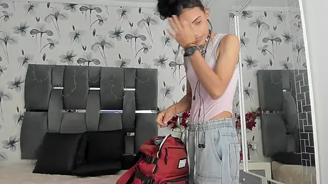 Ehotloveaxxx live sex cam