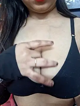 ANANYA-TIWARI live sex cam