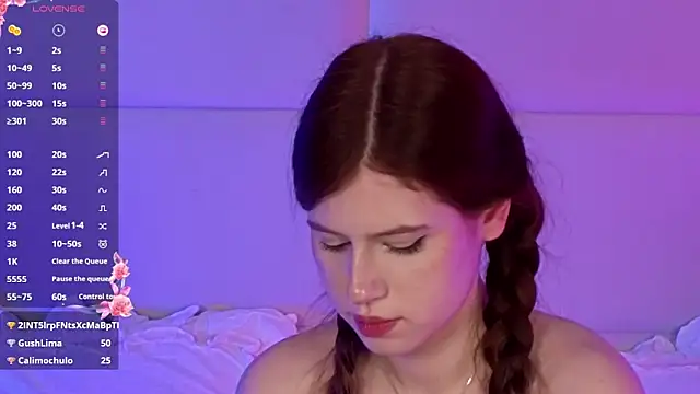 CarolaineMyers's cam snapshot