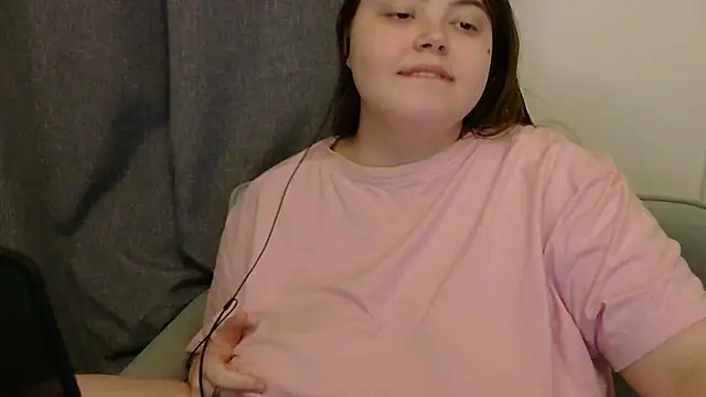 brattyprincessemma's cam snapshot