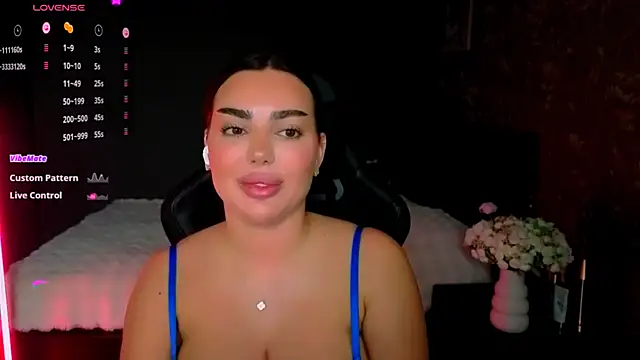 Ayla_Ray's cam snapshot