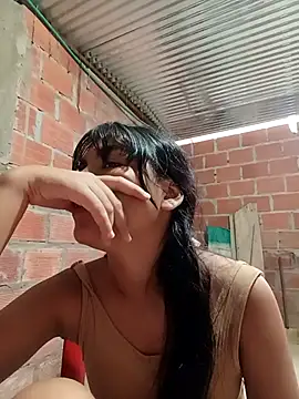 triana-hot18 live sex cam