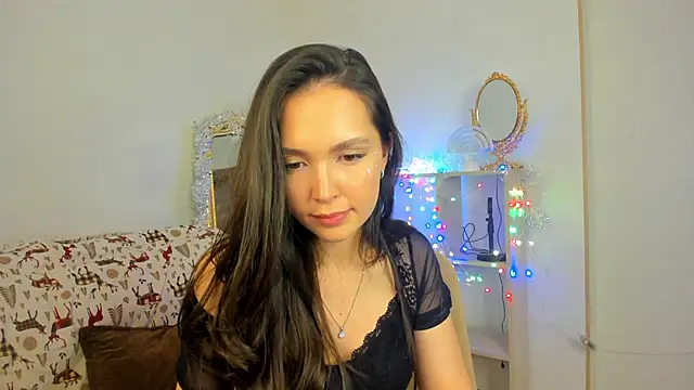 elina_syui's cam snapshot