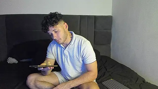 alejandro__2's cam snapshot