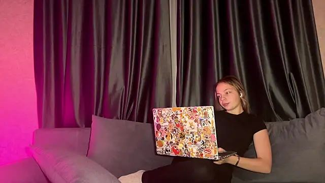 ChantelTout's cam snapshot