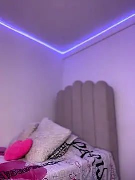 Alice777_'s cam snapshot