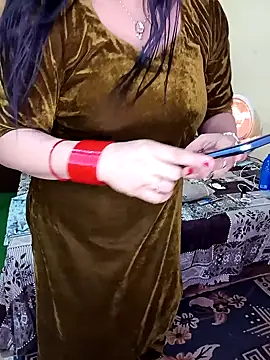 PRIYA_22's cam snapshot