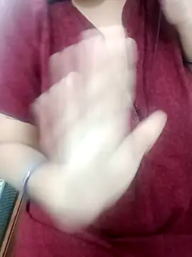 Tamil_aishu09's cam snapshot