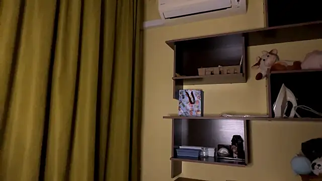 KateWhisp's cam snapshot