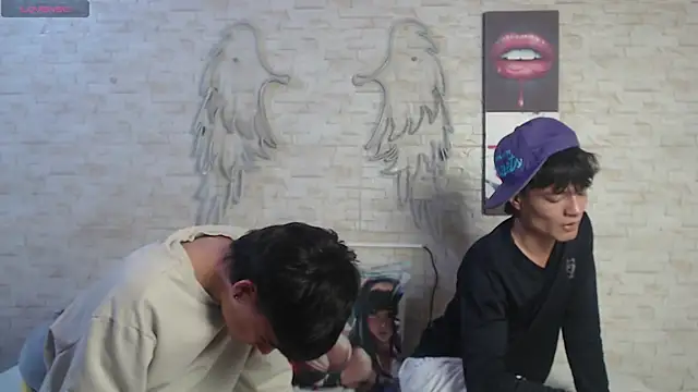 axel_milo_kairo_and_noa's cam snapshot