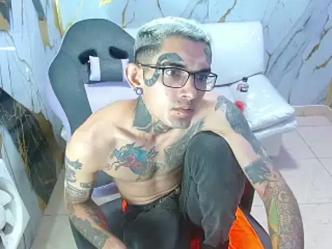 Boy_tatto77's cam snapshot