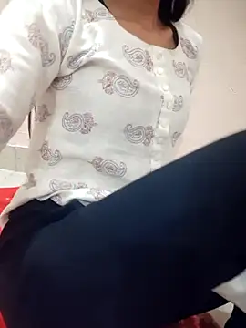 Alpee_kumri's cam snapshot