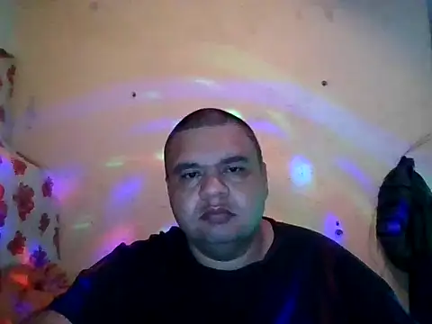 MCDg2025's cam snapshot