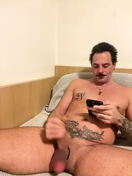 _madbull_'s cam snapshot