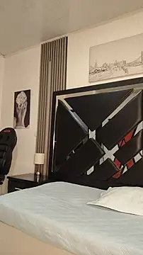 Natasha_miilf's cam snapshot