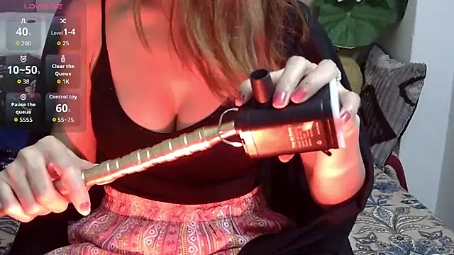 Lusty_perfect's cam snapshot