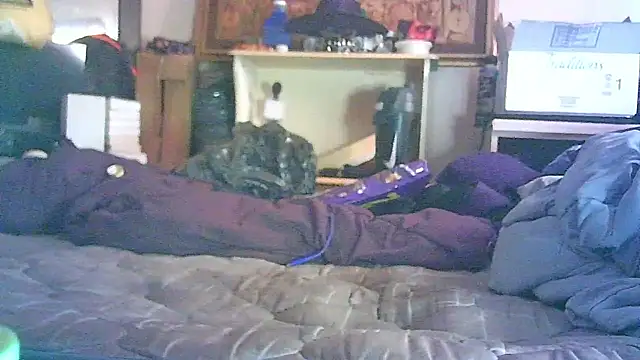 ON3YOULLN3VER_FIR3's cam snapshot