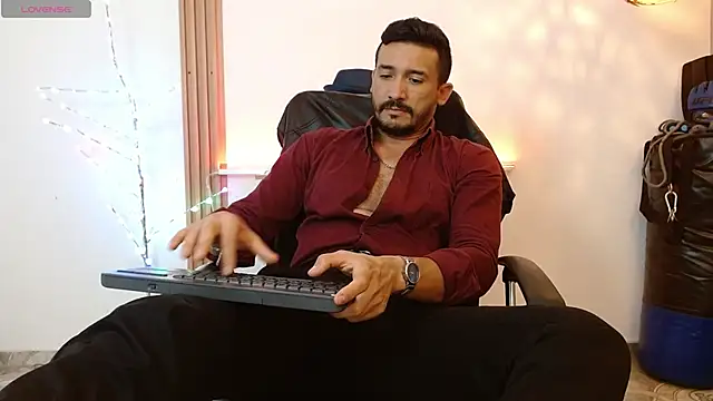 Reiko_85_'s cam snapshot