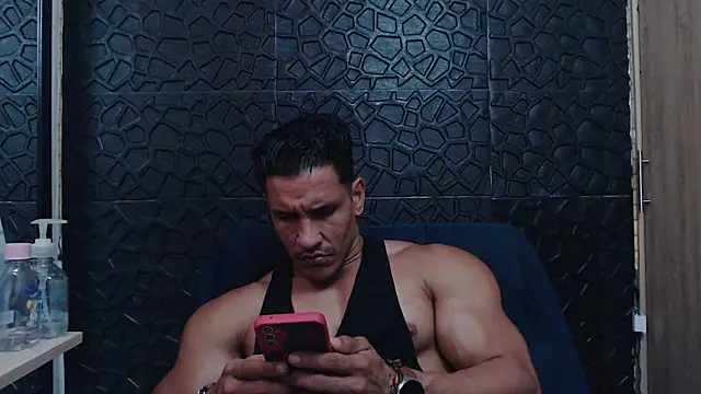 viktor_herrera's cam snapshot