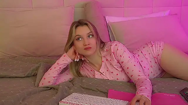 StacyEvances's cam snapshot