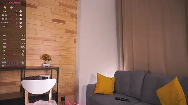 LewisThrone's cam snapshot